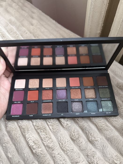 Paleta cieni Urban Decay Born to run