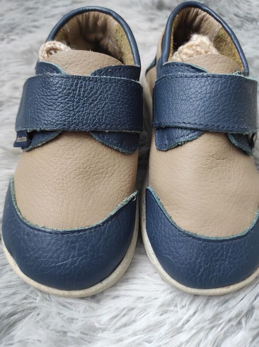 Взуття для хлопчика , різне, якісне.