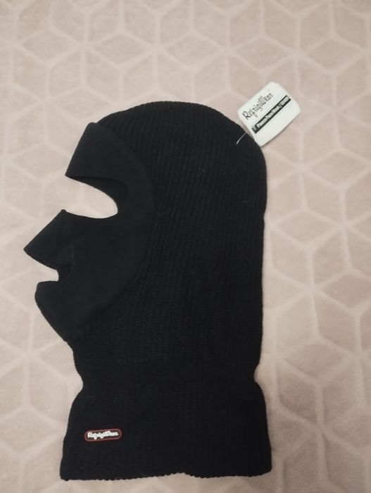 Продам теплую балаклава RefrigiWear перед флис
