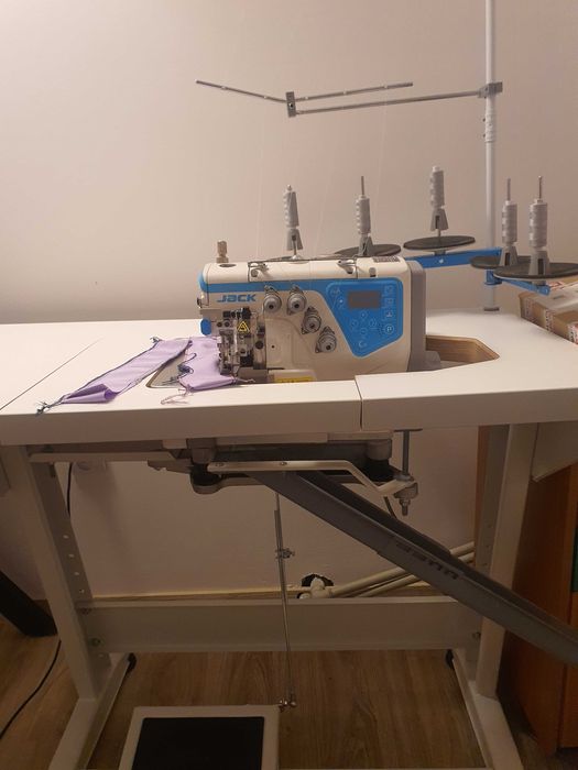Overlock 5 nitkowy Jack C4