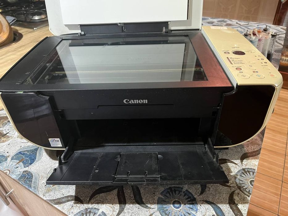 Продаю принтер mp210
