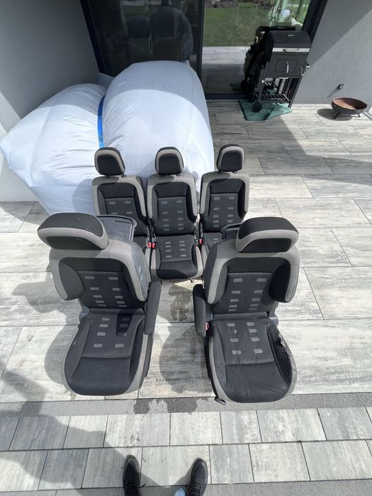 Fotele Citroen Berlingo cena za komplet
