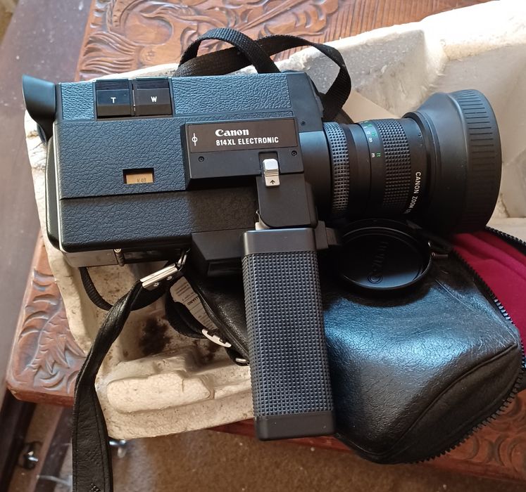 Câmara de filmar Canon 814 XL