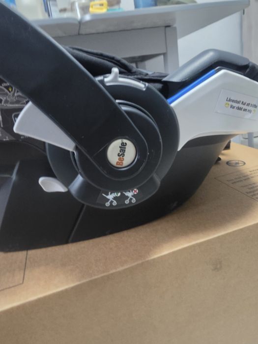 Комплект: Автокрісло BeSafe iZi Go Modular X1 i-Size + База ISOFIX Base