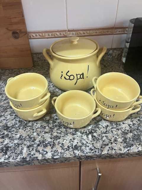 Ceramic Soup Pot with 5 Bowls