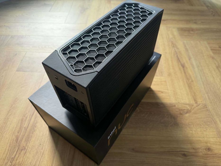 Intel NUC 12 Extreme Kit, SSD 512 GB Samsung 980 Pro, 64 GB RAM 3200 MHz, GPU Intel A770 16GB