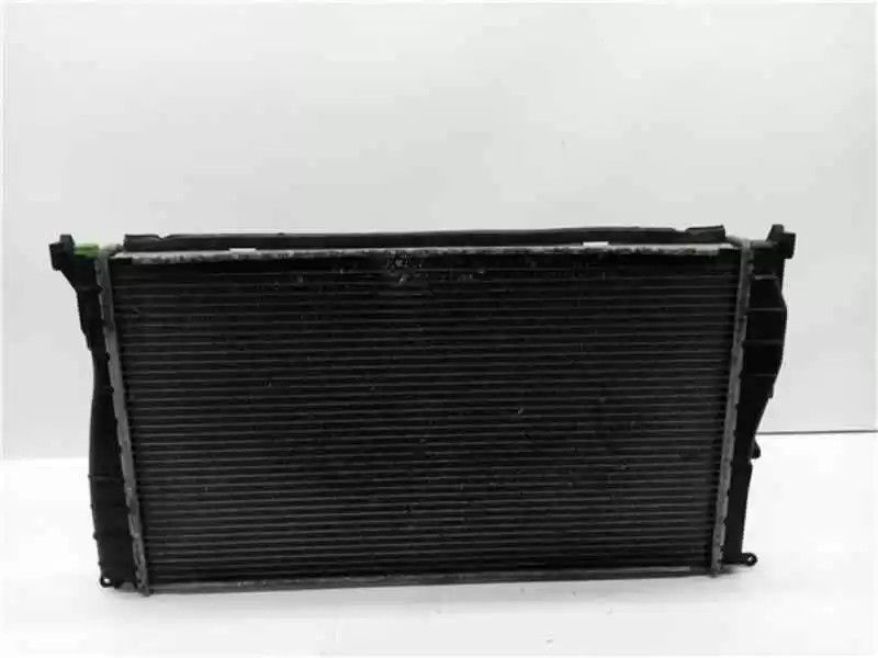 BMW 1 (2007) Radiator