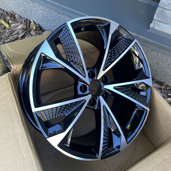 Диски Audi R18 R19 5/112 Ауді A3 A4 A5 A6 C7 C8 A7 A8 Q3 Q4 Q5 e-tron