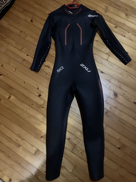 Гидрокостюм для плаванья на открытой воде