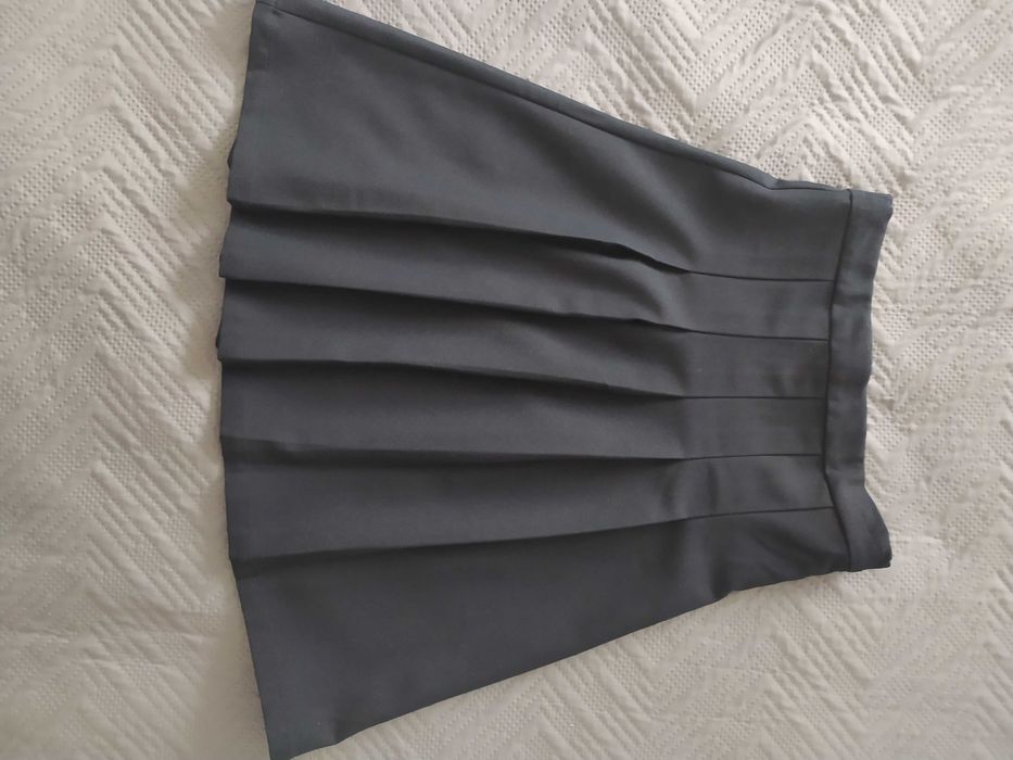 Elegancka spódniczka Reserved 158