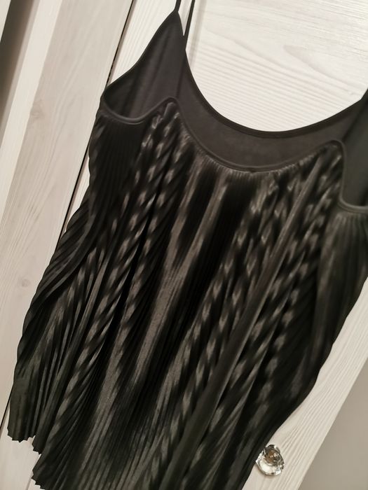 Bluzka czarna na ramiączkach mohito plisowana podkoszulka