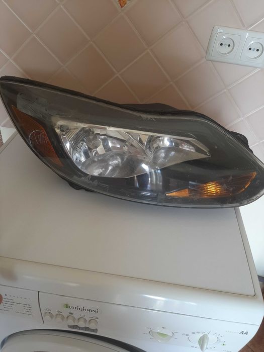 фара ford focus titanium