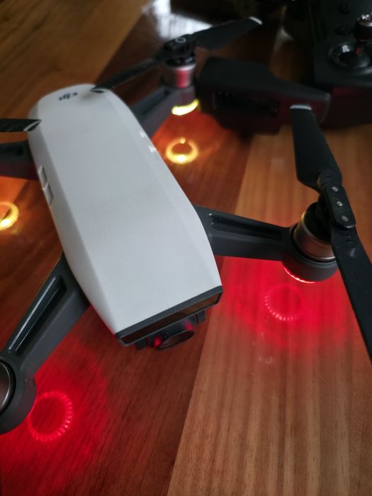 DJI Spark Zestaw – 3 Baterie + Stacja Portable Charging Station