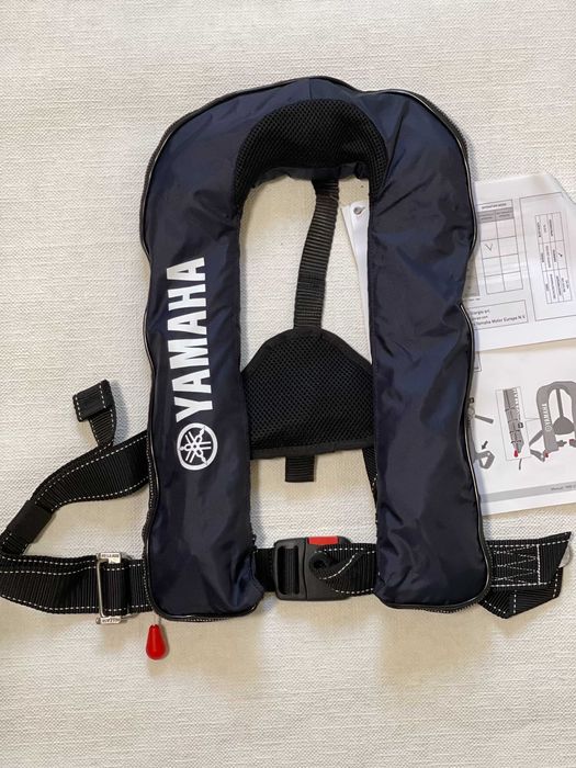 Самонадувной спасательный жилет Yamaha