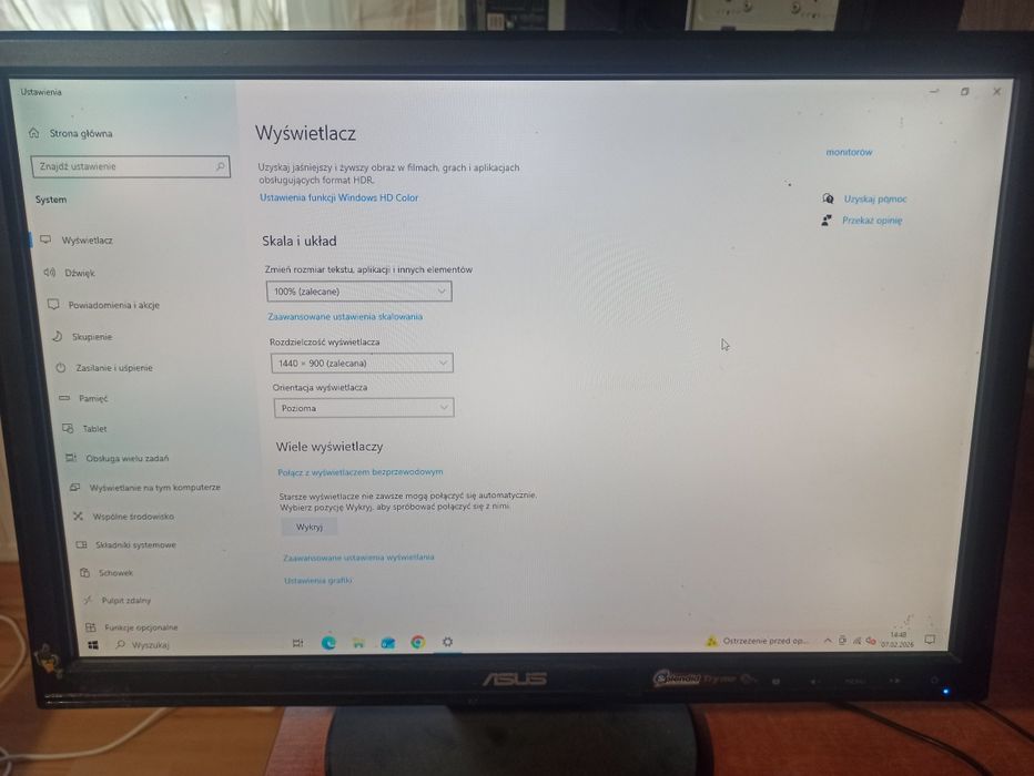 Monitor Asus czarny 1440x900