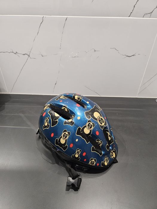 Kask rowerowy w misie