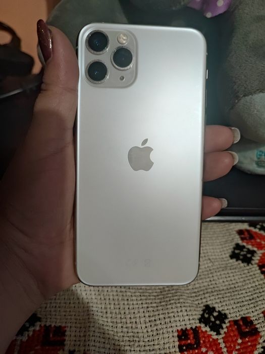 Айфон  На запчасті