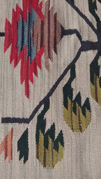 Wełniany kilim w stylu art deco