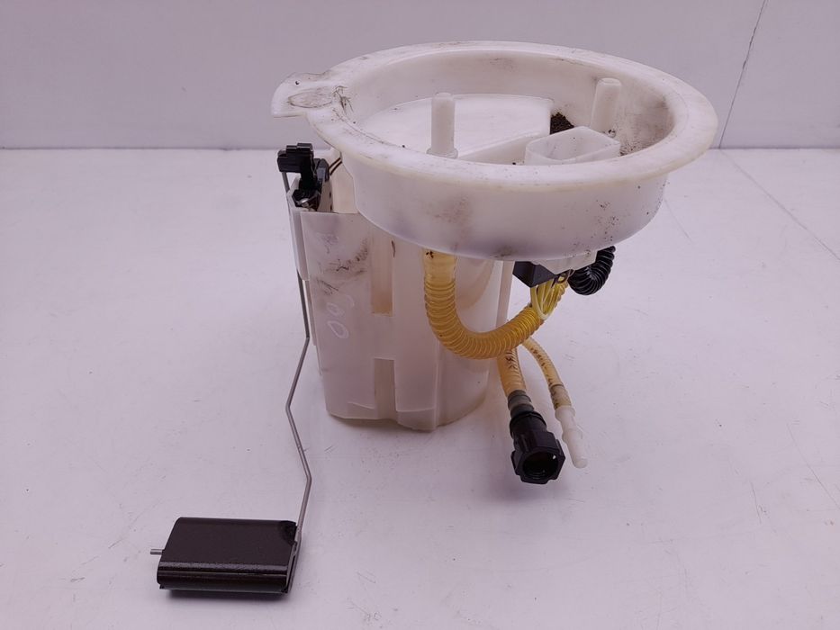 Bomba de combustível BMW X1 (F48)