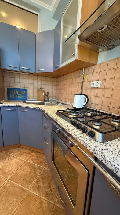 Продам 2 к. квартиру в Сталинке, Проспект Гагарина/Шевченко, парк Победы