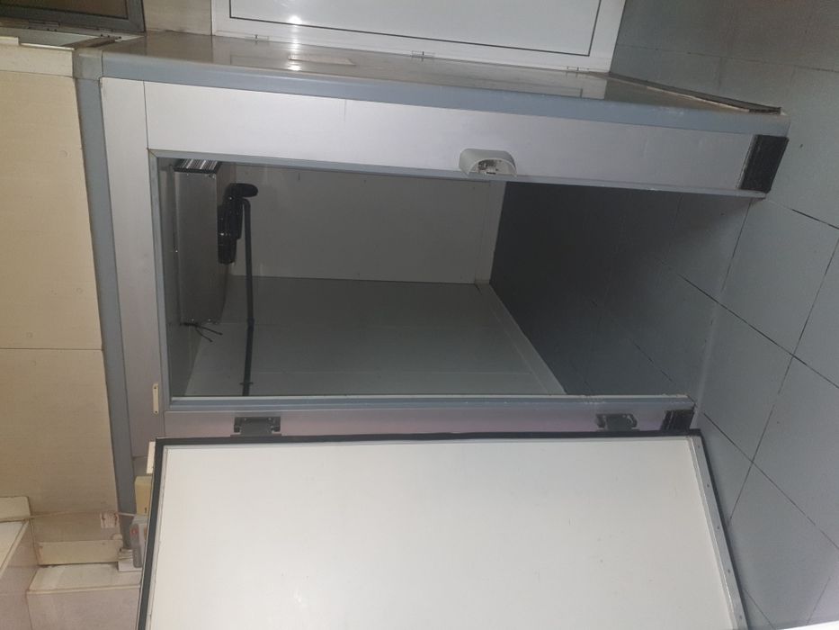 Camara de frio em estado novo.