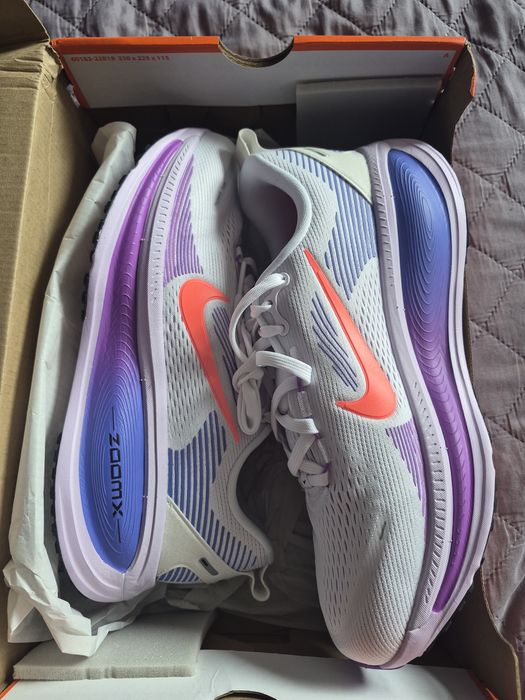 Nike vomero 18 40.5 damskie