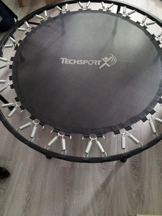 Trampolina do domu i ogrodu