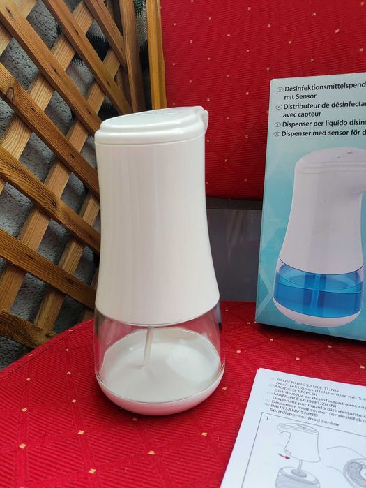 Bezdotykowy dozownik biały do mydła stojący Wenko dyspenser podajnik