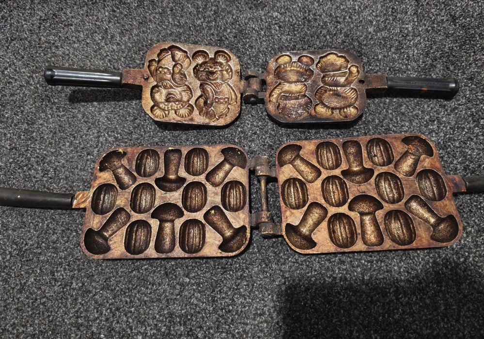 Советские формы для выпечки. Вафельница