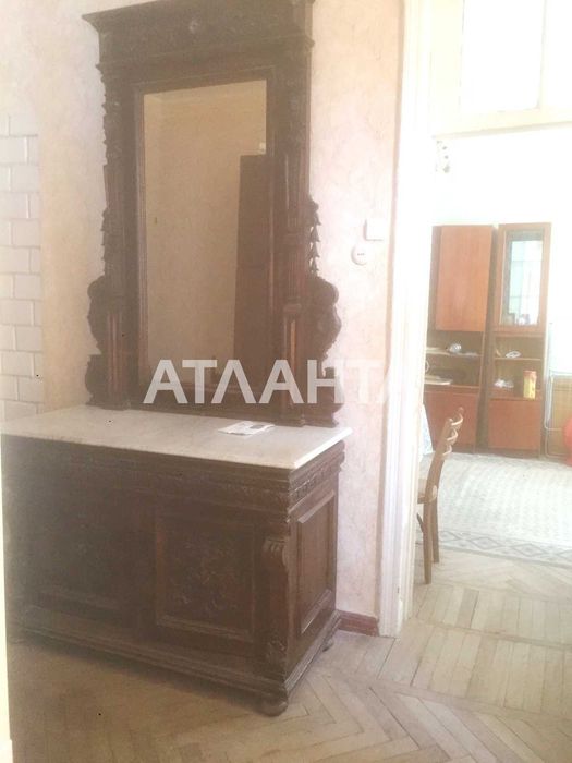 Срочная продажа! 2-х ком квартира в центре города! 26 тыс! АГВ!