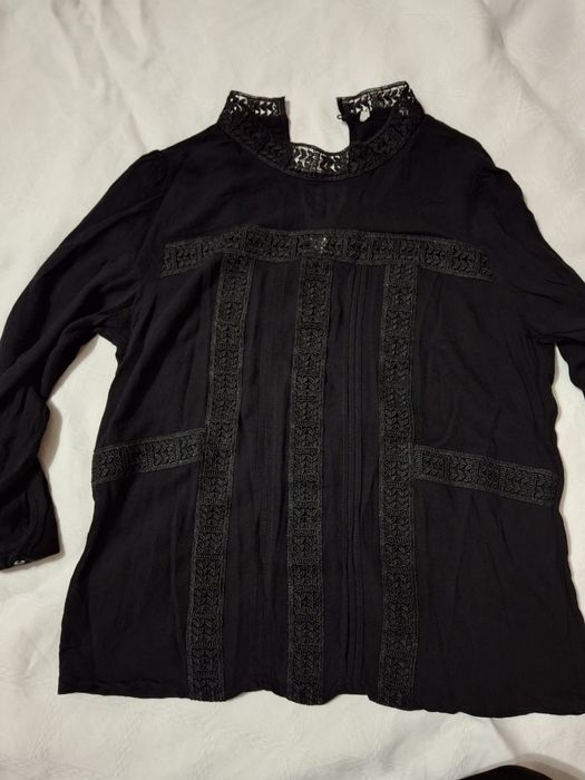 Блузка,розмір s,чорна