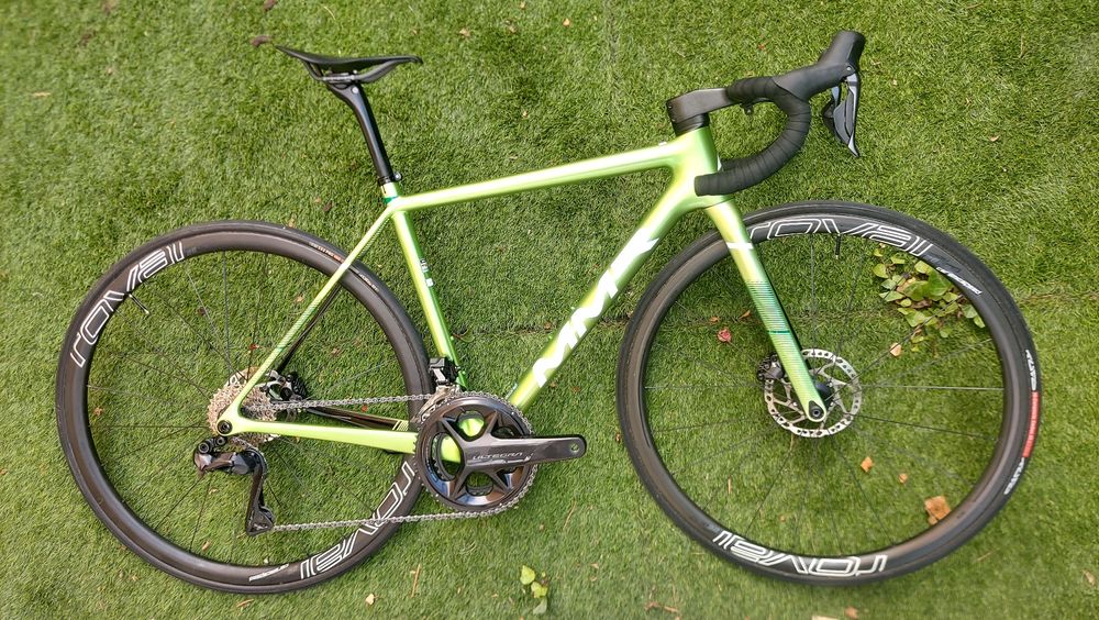 MMR Adrenaline Edição Exclusiva Equipa  Caja Rural T52

Trek Madone  | Shi