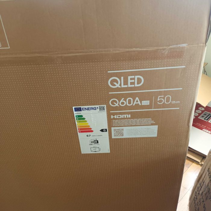 TV Samsung 50" QLED 4K Smart TV (Q60A) - Excelente Estado + Caixa Original
