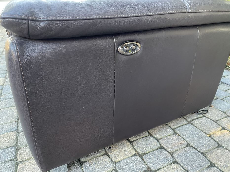 Zestaw wypoczynkowy skórzany rozkladana elektrycznie sofa relax 3m puf