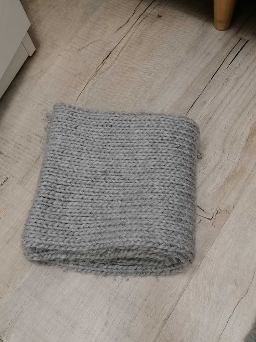 C&A gruby, mięsisty szary zimowy szal