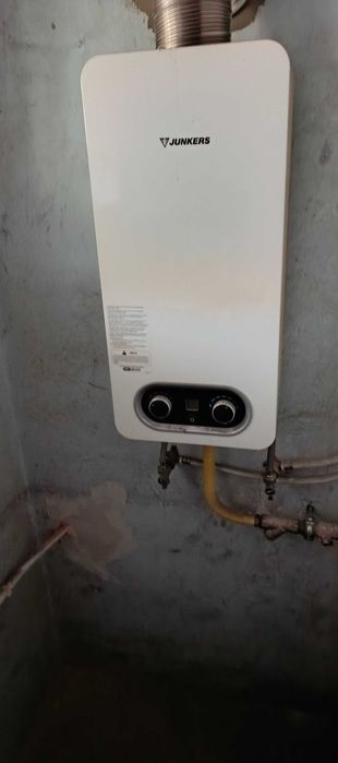 przepływowy pogrzewacz wody -  junkers Hydro 420 moc 19 kw