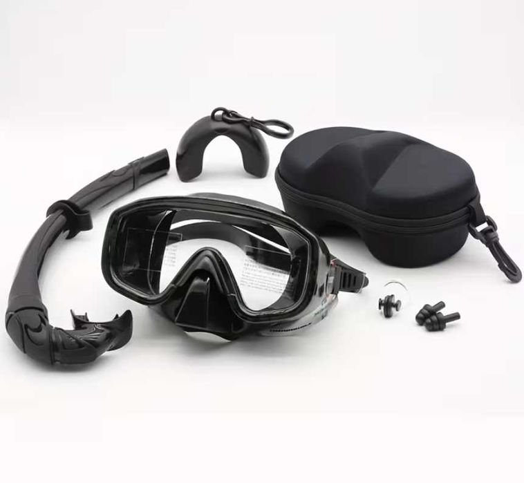 Професійна маска для снорклінгу з трубкою і чохлом, плавання