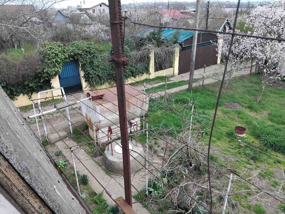 Продам дачу  поблизу  річки, поруч із  містом у затишному місці