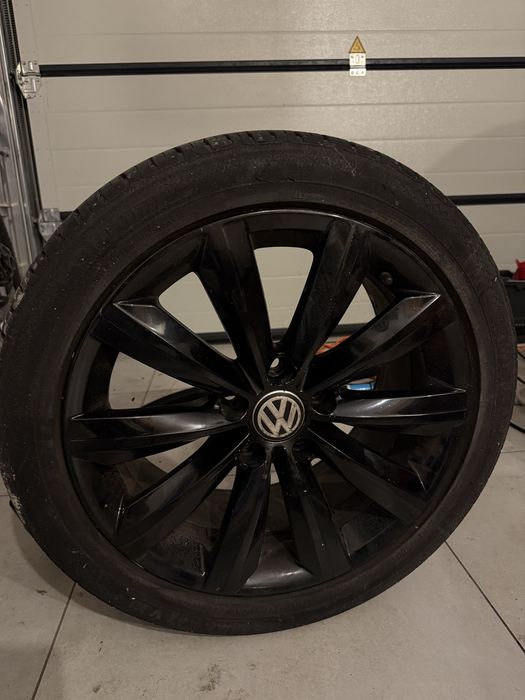 Alufelgi VW 17” z oponami 225/45 R17