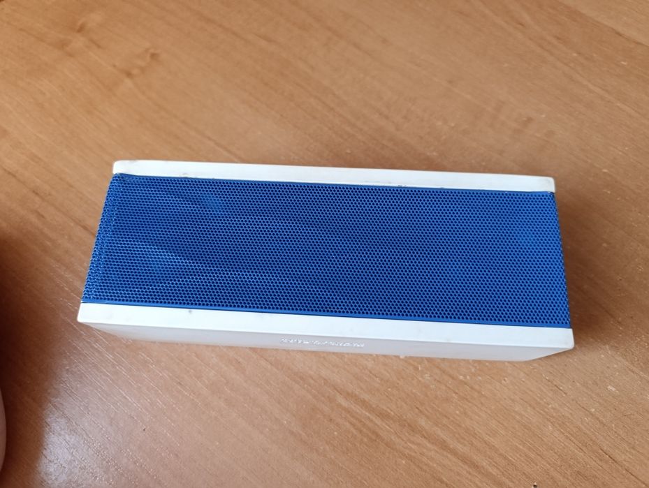 Продам jawbone Jambox -V3J