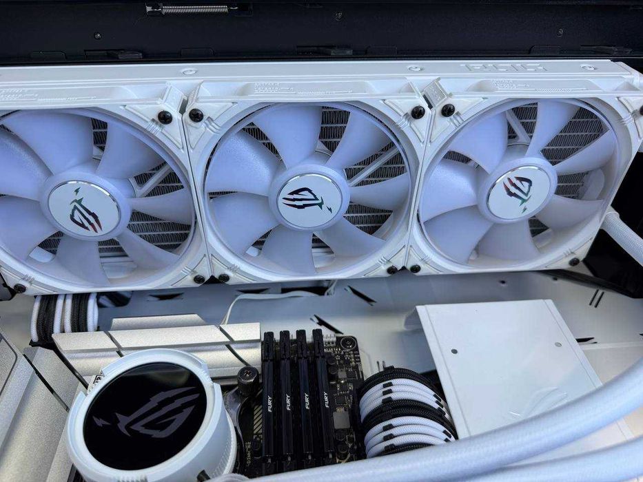 Водяне охолодження Asus ROG RYUO III 360 ARGB White Edition KlavaComp