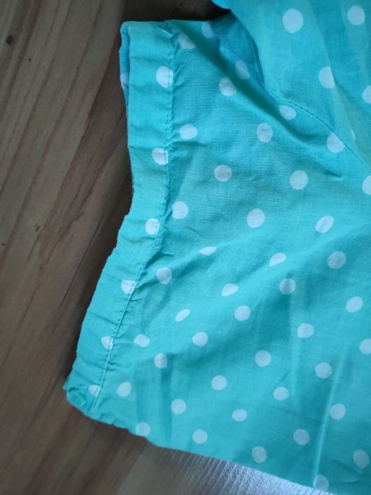 Bluzka w groszki miętowa