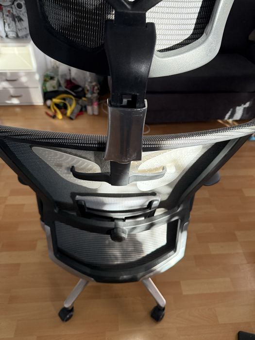 Fotel biurowy gamingowy ergonomiczny obrotowy kółka