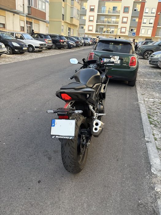 Honda CBR500R 2024 – Estado Irrepreensível (6.000 km)