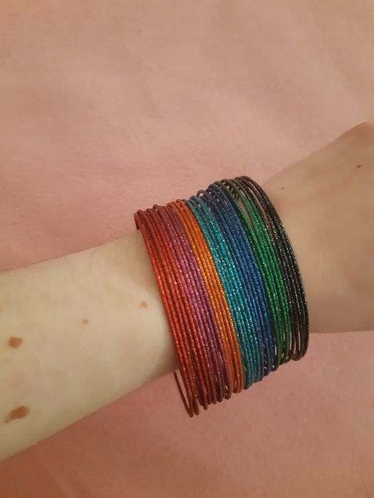 Pulseiras da H&M multicores