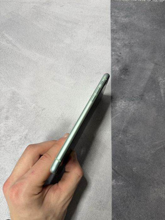 Apple Iphone 11 128GB Neverlock Батарея 92%