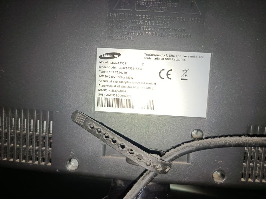 Samsung 32" LCD + Comando + Switch HDMI Oferta