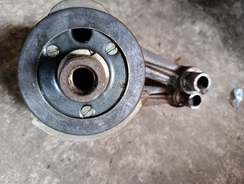 Колінвал Урал кришки мотора інше