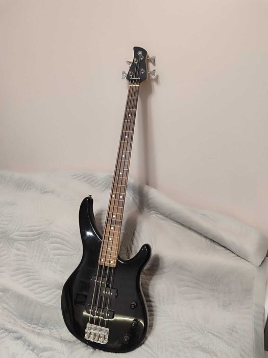 Бас гітара Yamaha TRBX-174