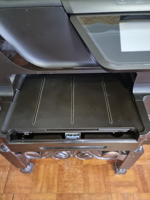 Vendo Impressora HP 8600 PRO Wi-Fi e cabo de rede.